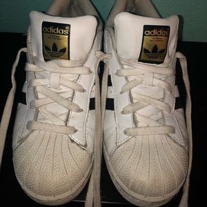 adidas Shoes - ADIDAS SUPERSTARS// MEN’S 6 adidas Shoes - ADIDAS SUPERSTARS// MEN’S 6